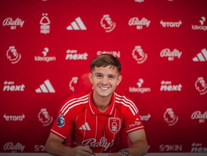 官方：麦卡蒂总价3000万镑转会诺丁汉森林，曼城保留回购+二转