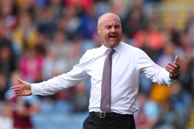 开云体育官方网站下载-【史话】百场0红牌算啥，温格12张红牌能夺双冠！