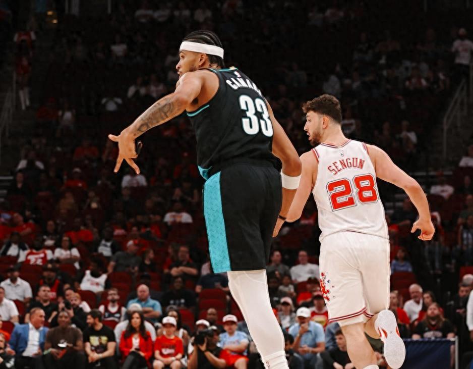 开云app官网下载-场均21+5+4！成火箭赢球风向标，谢泼德效应来了，乌度卡如梦初醒